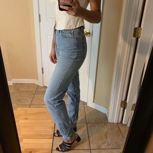 Vintage Levi’s High Rise Jeans